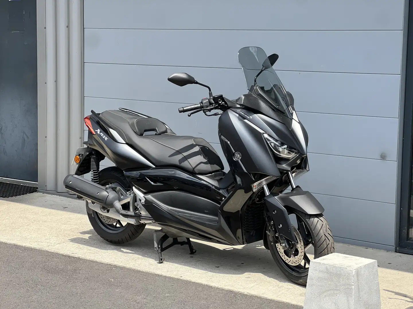 Yamaha X-Max 125 Gris - 2