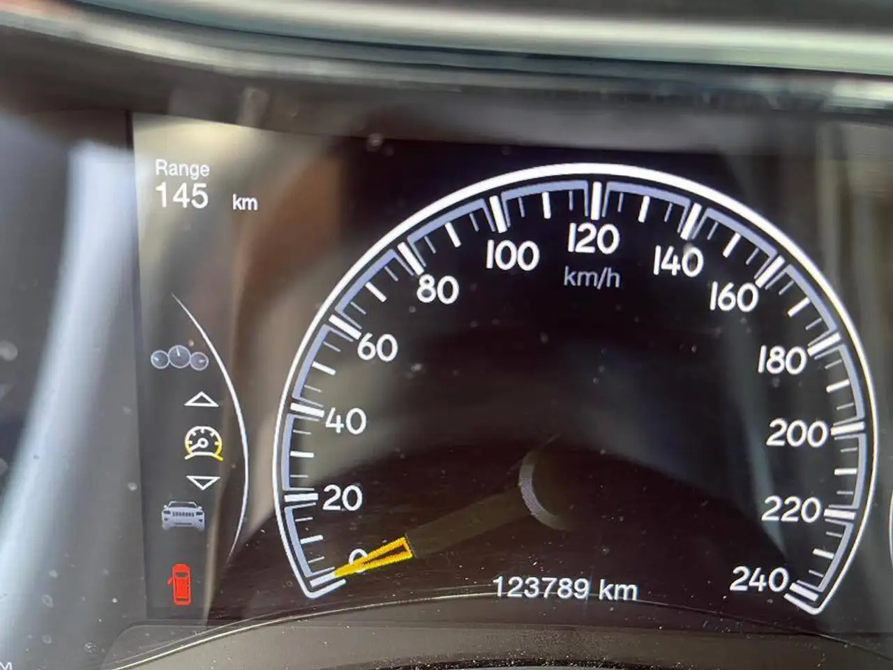 Jeep Grand Cherokee снимка Jeep Grand Cherokee