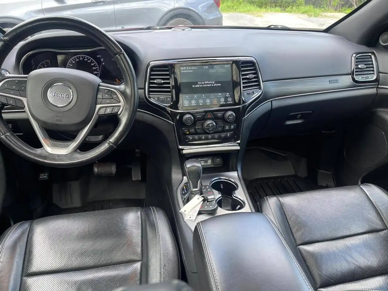Jeep Grand Cherokee снимка Jeep Grand Cherokee