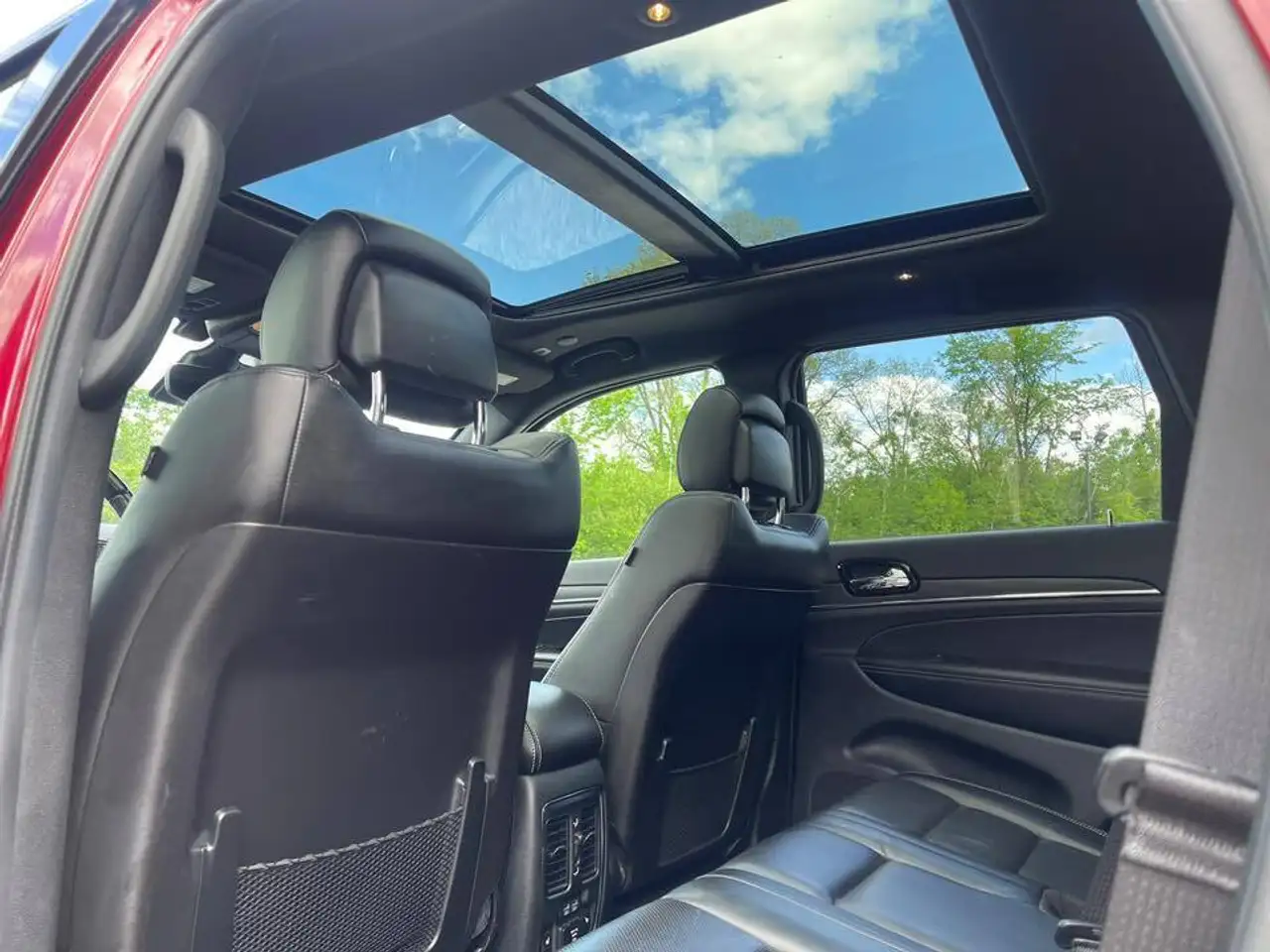 Jeep Grand Cherokee снимка Jeep Grand Cherokee