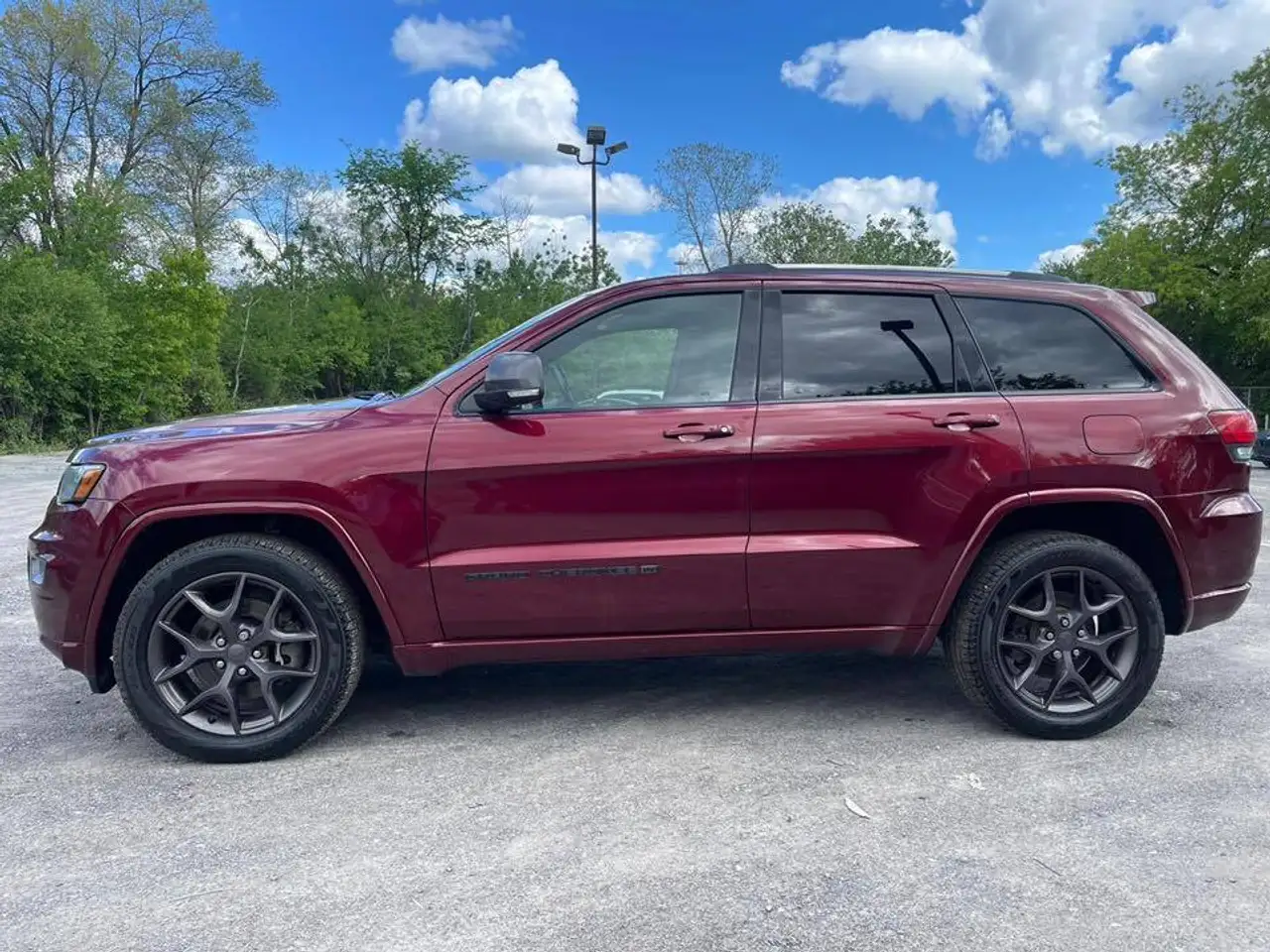 Jeep Grand Cherokee снимка Jeep Grand Cherokee