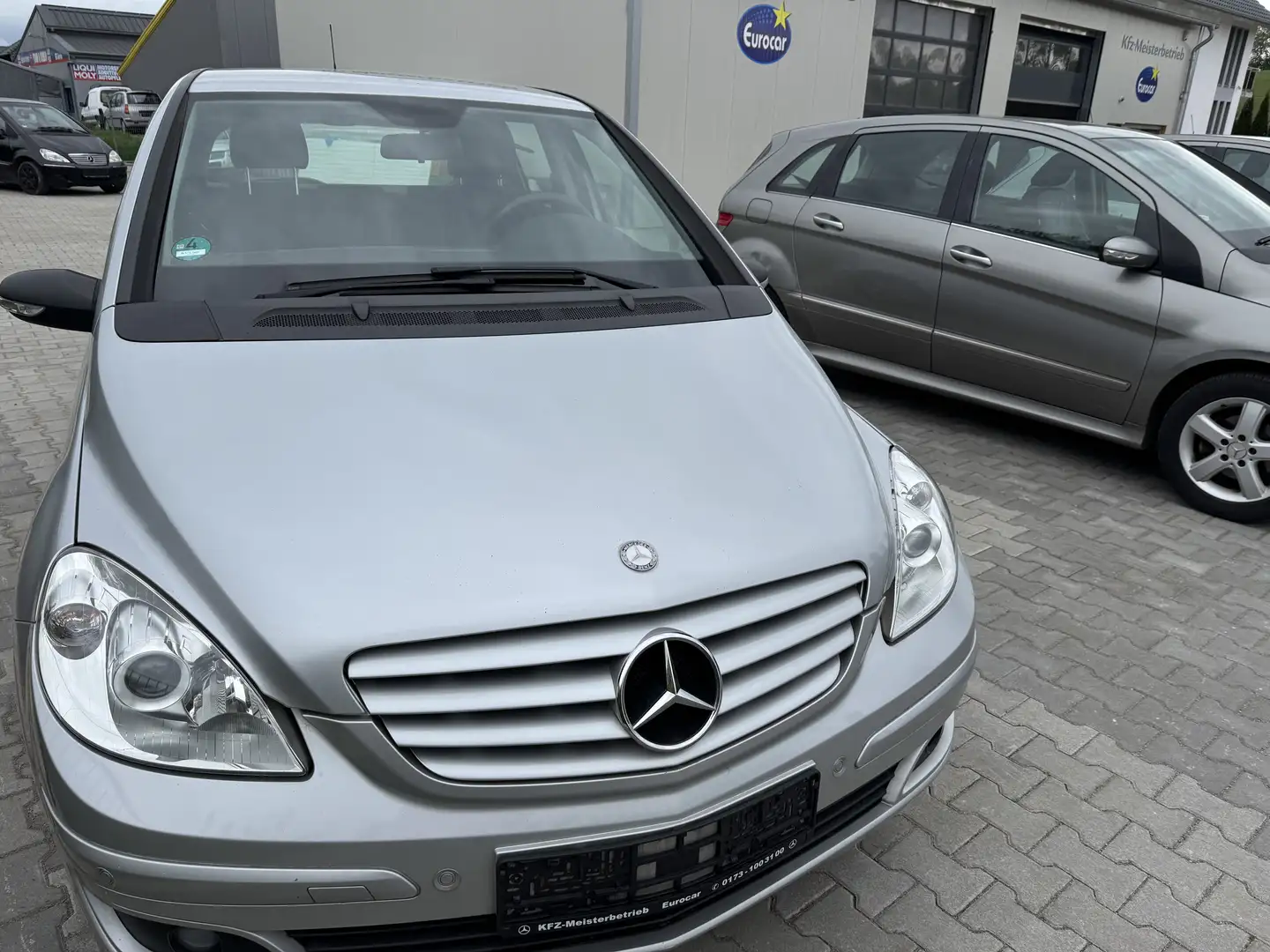 Mercedes-Benz B 200 Mit Neuem Tüv Guter Zustand Argent - 1