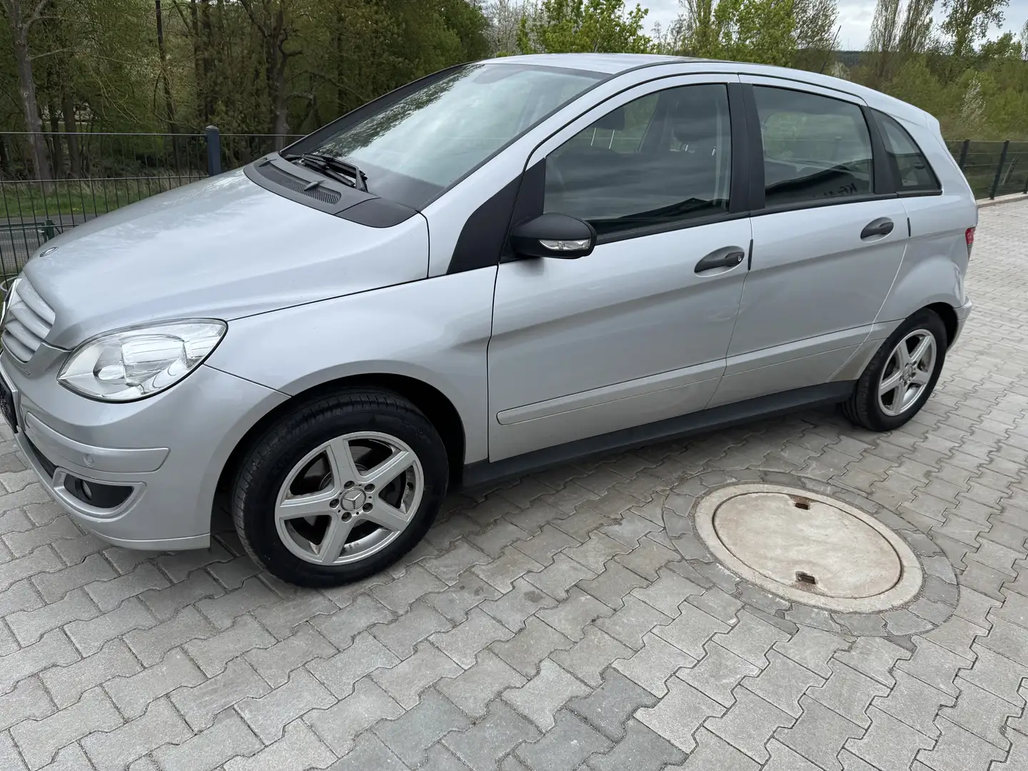 Mercedes-Benz B 200 Mit Neuem Tüv Guter Zustand Argent - 2