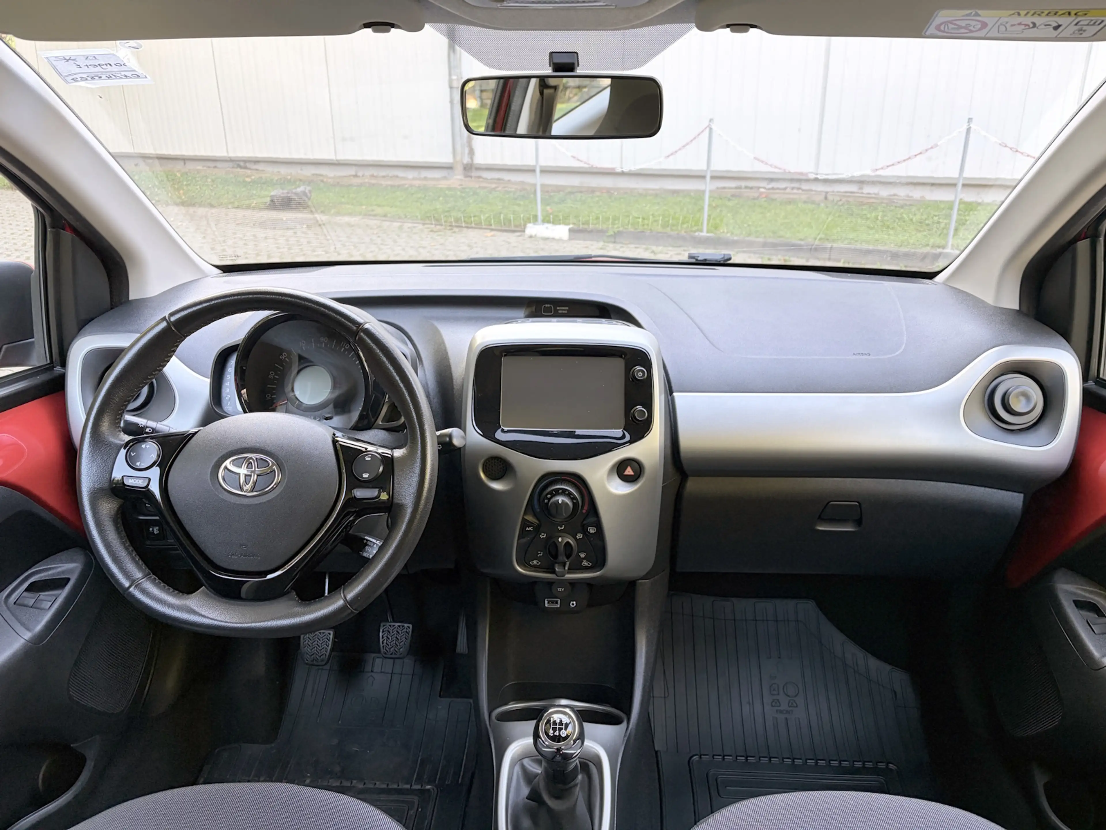 Toyota Aygo X Aygo x-play touch — photo 10
