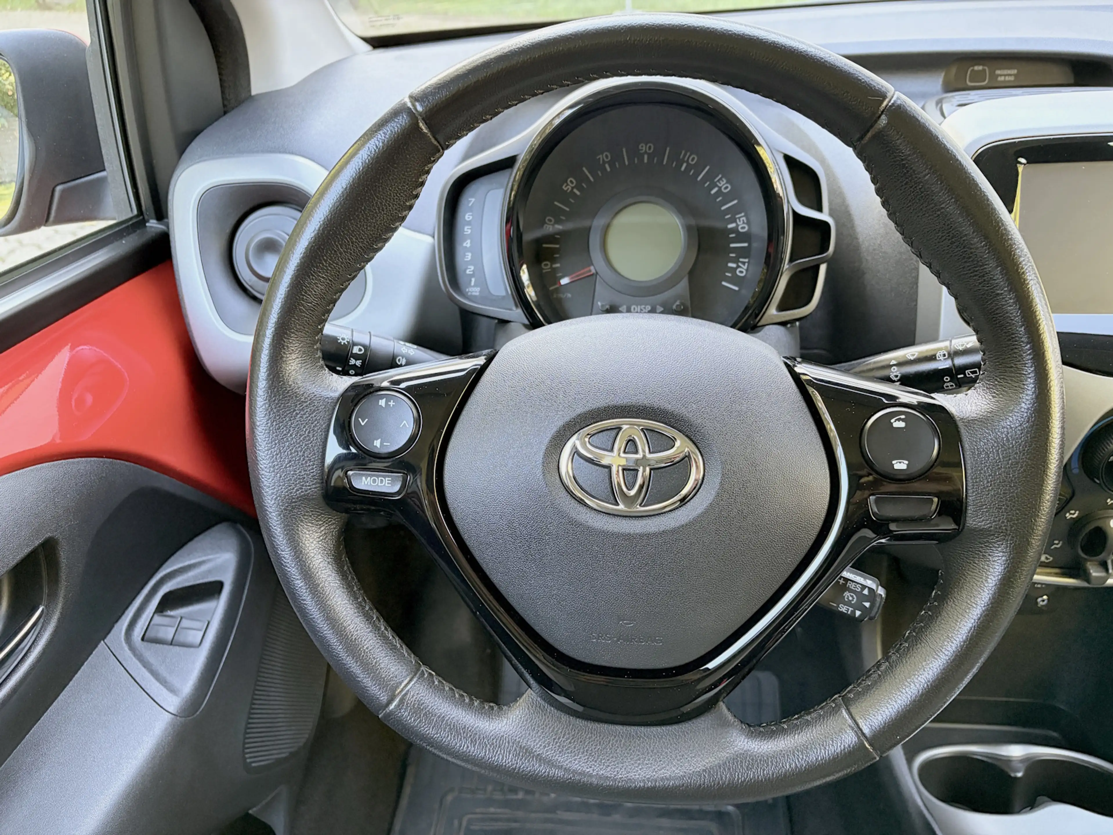 Toyota Aygo X Aygo x-play touch — photo 11