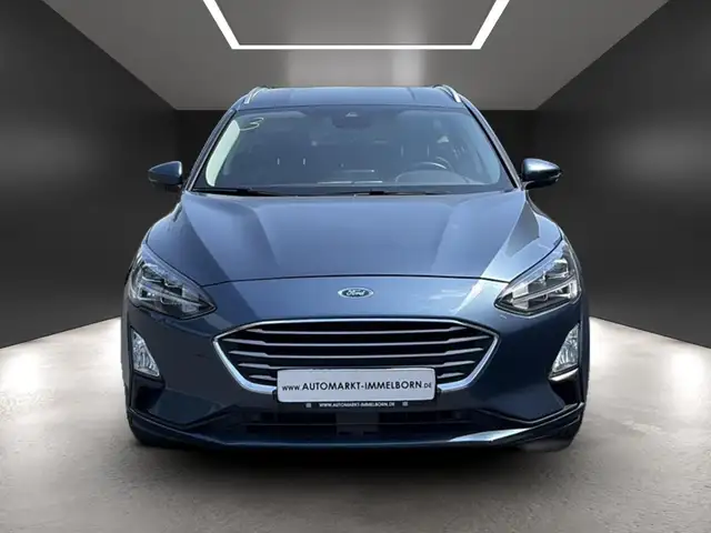Ford Focus view 8