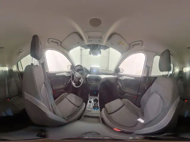 Ford Focus view 12