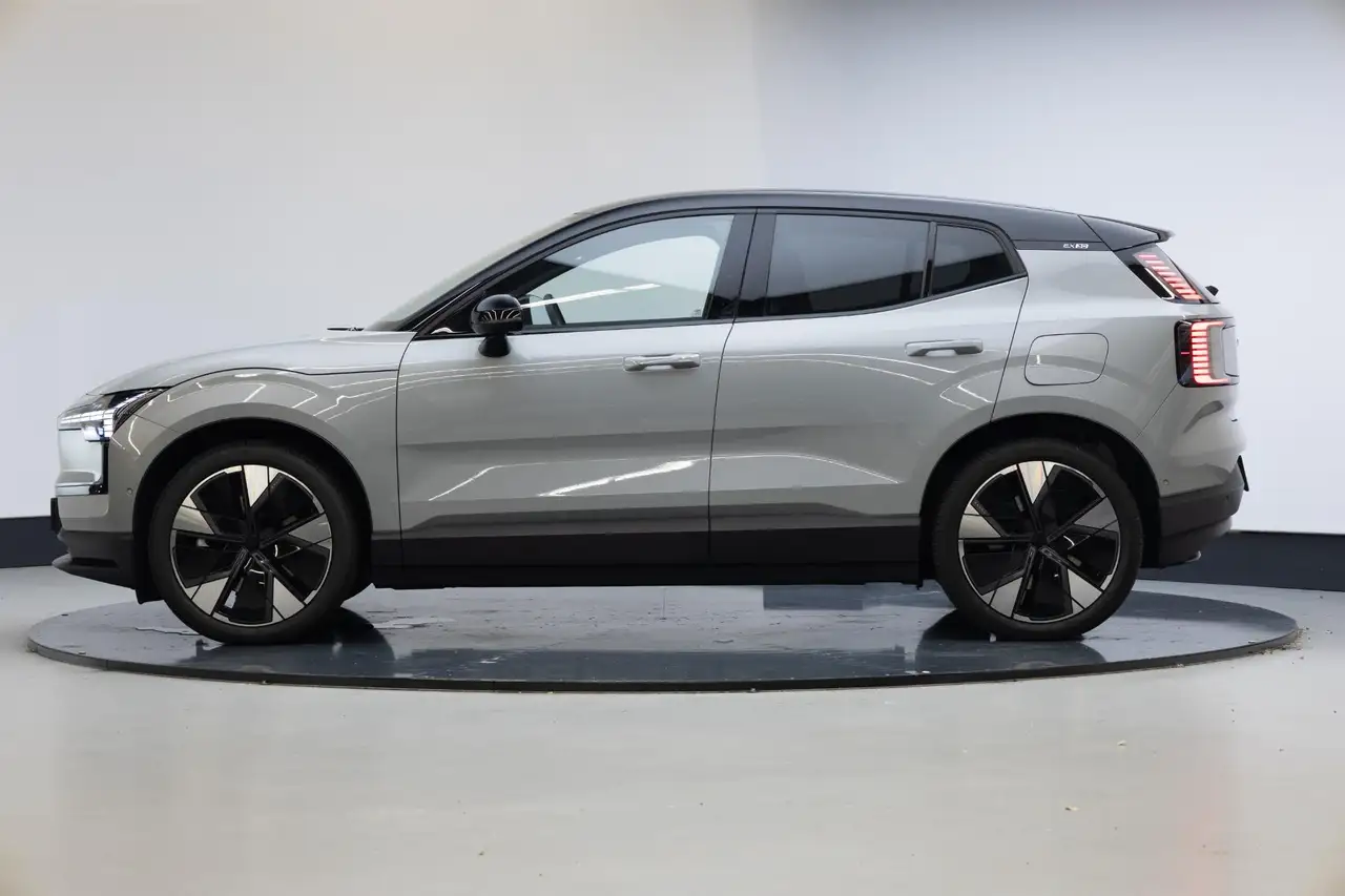 Volvo EX30 Twin Motor Performance Ultra 69 kWh Pano Keyle, миниатюра 18