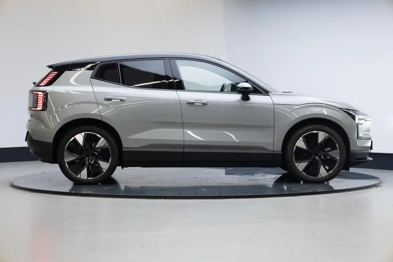 Volvo EX30 Twin Motor Performance Ultra 69 kWh Pano Keyle, миниатюра 19