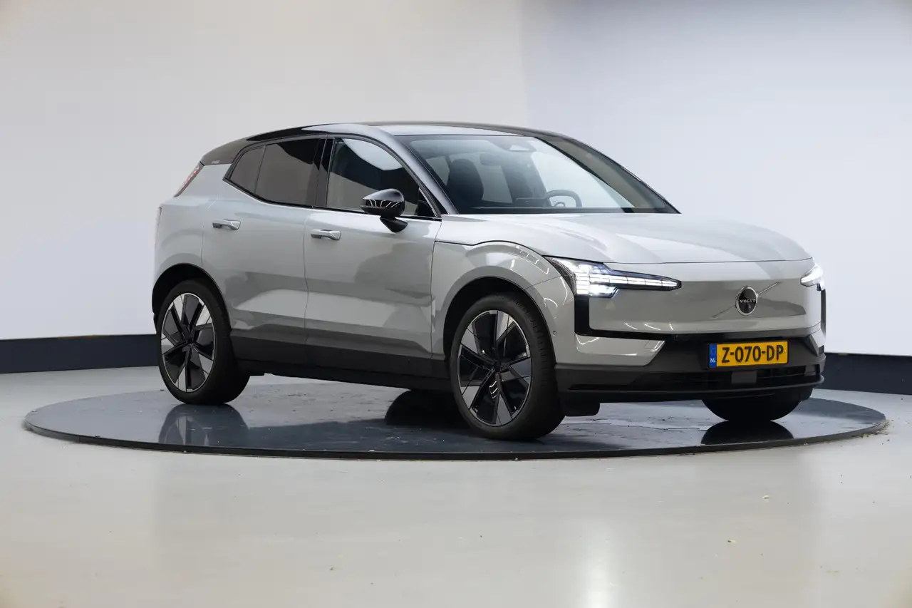 Volvo EX30 Twin Motor Performance Ultra 69 kWh Pano Keyle