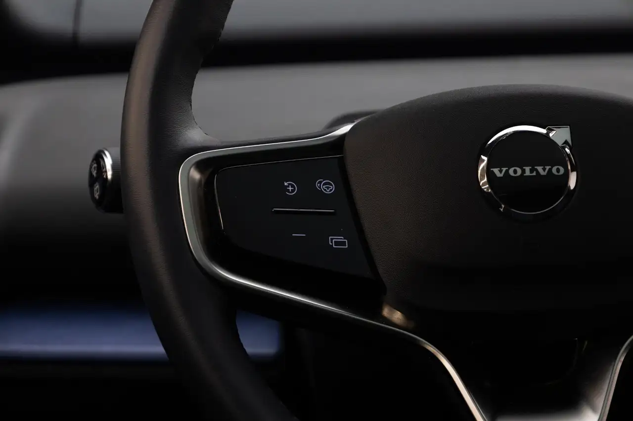 Volvo EX30 Twin Motor Performance Ultra 69 kWh Pano Keyle, миниатюра 10
