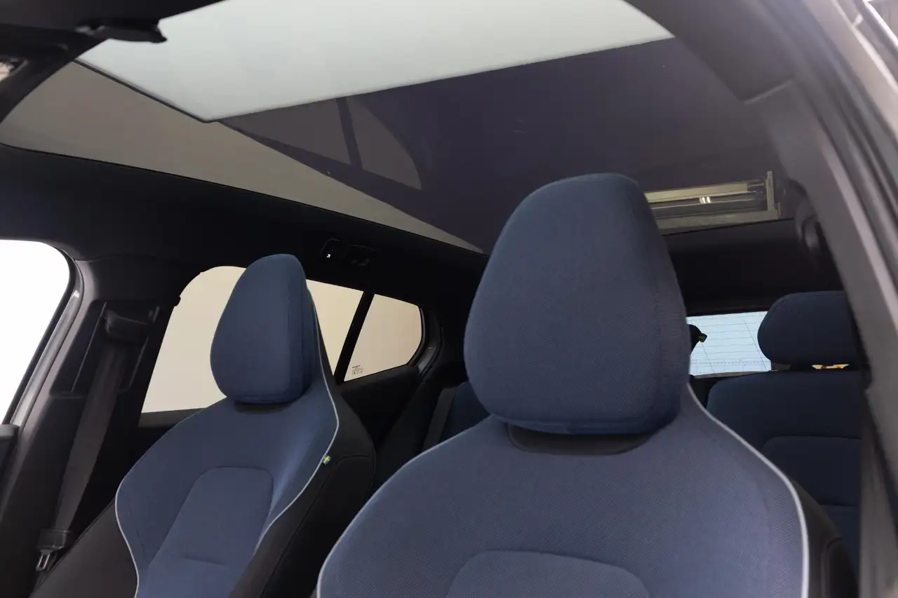 Volvo EX30 Twin Motor Performance Ultra 69 kWh Pano Keyle, миниатюра 8