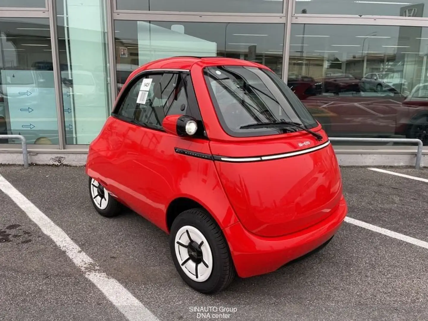 Micro Microlino Dolce 10.5 kWh Roşu - 2