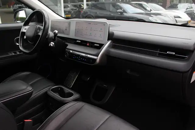 Hyundai IONIQ 5 view 13