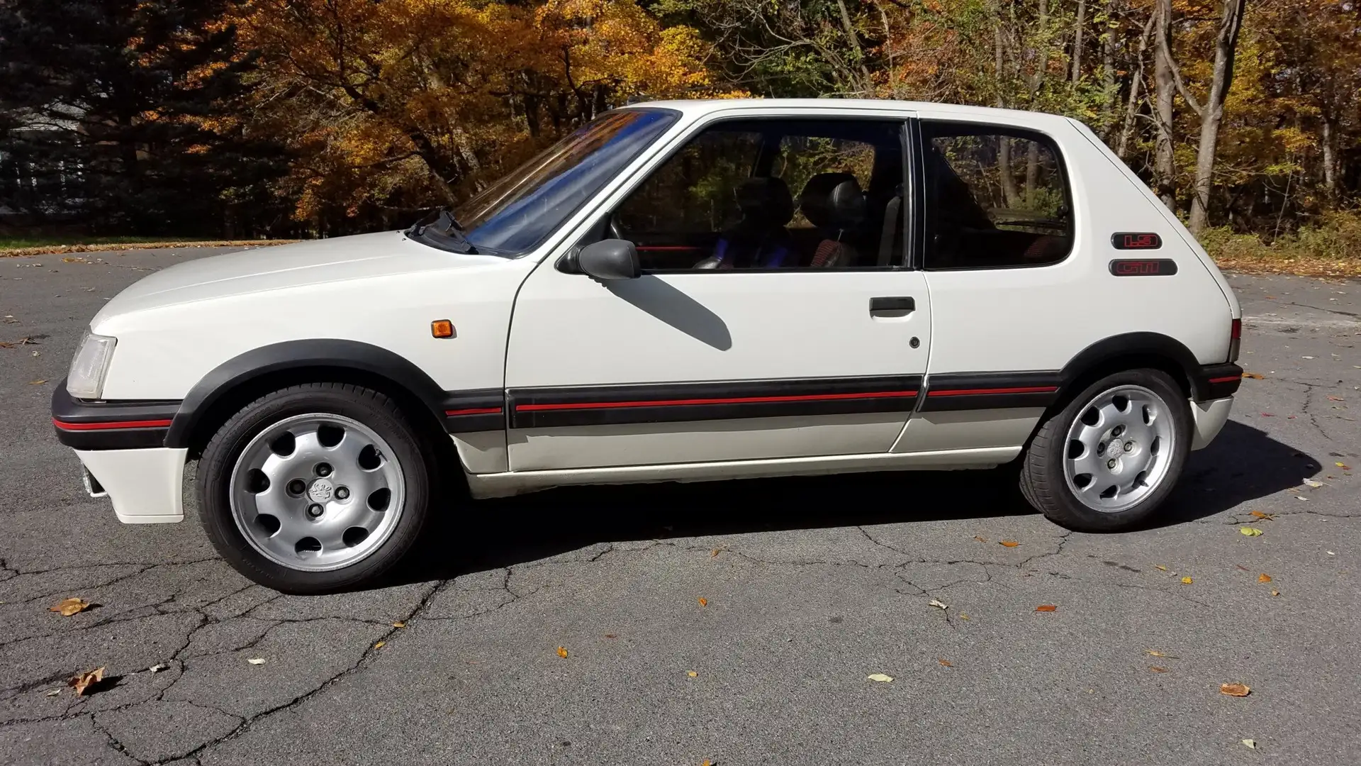 Peugeot 205 205 GTI Weiß - 2