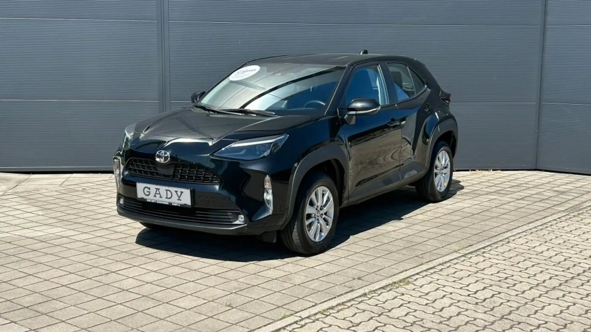 Toyota Yaris Cross 1,5 VVT-ie Active Schwarz - 2