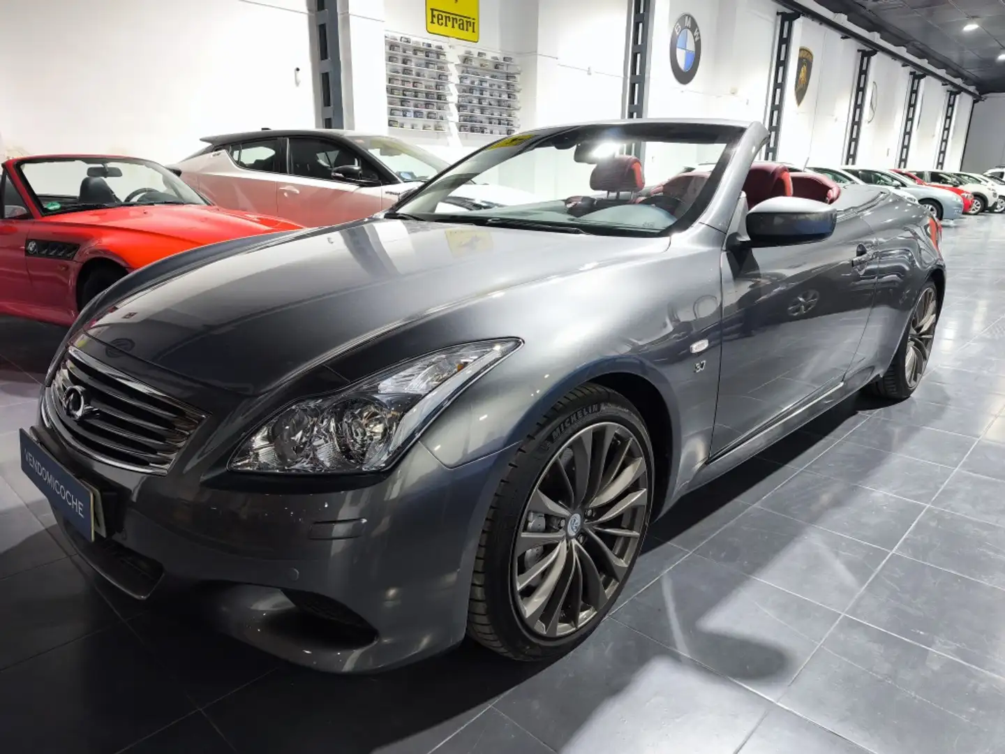 Infiniti Q60 Cabrio GT Premium Aut. Grey - 2