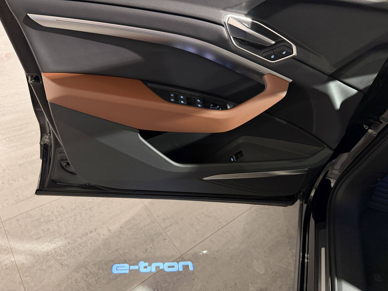 Audi Q8 e-tron QUATTRO 313PK * CAR PLAY * FULL BLACK PACK * 22" ABT VELGEN * S-LINE * LUCHTVERING * VIRTUAL COCKPIT * — photo 9