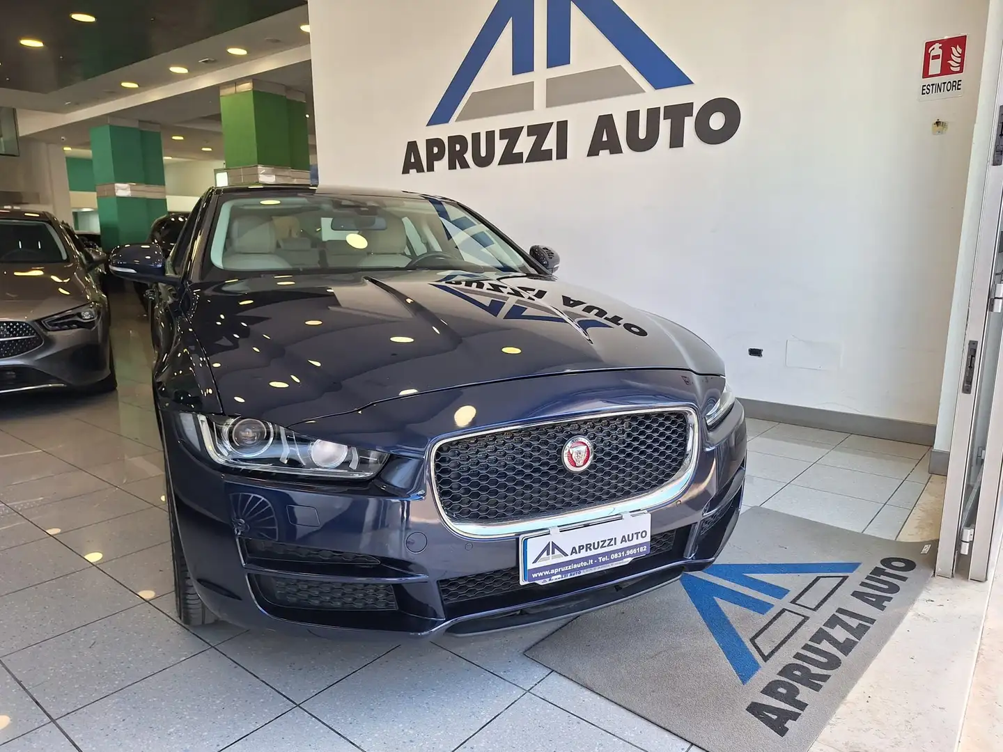 Jaguar XE 2.0d i4 Prestige awd 180cv auto RETROCAM PELLE Blu/Azzurro - 1