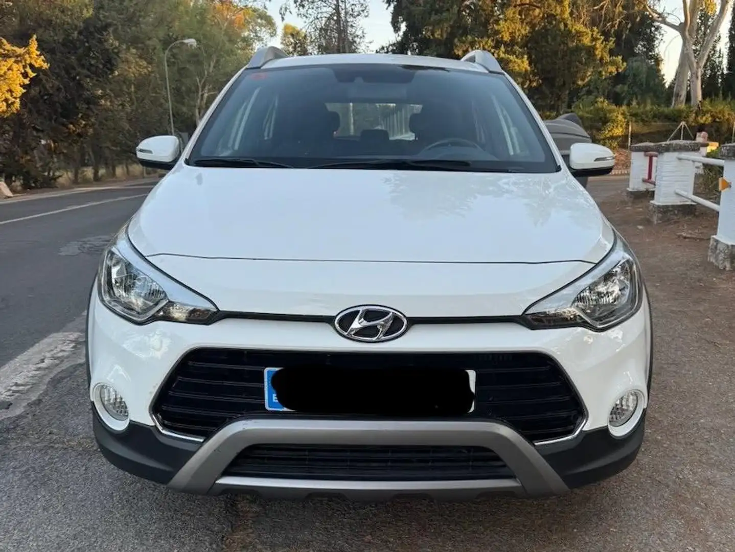 Hyundai i20 i20 1.0 TGDI Tecno LE 2C 100 Tecno LE 2C Blanco - 2