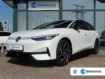 Tourer Pro Business 286 pk 77 kWh | 20"LM velgen |