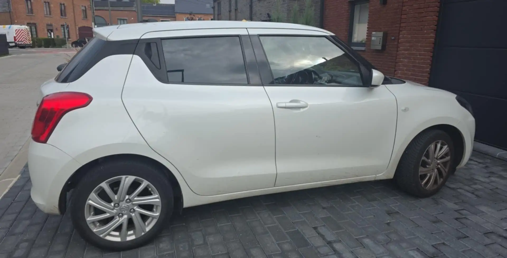 Suzuki Swift Swift 1.2i SHVS GL 12V Wit - 2