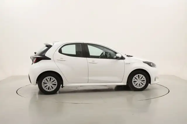 Toyota Yaris view 6