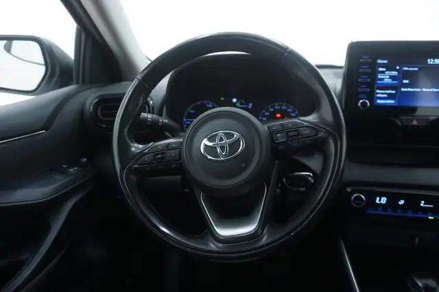 Toyota Yaris view 11