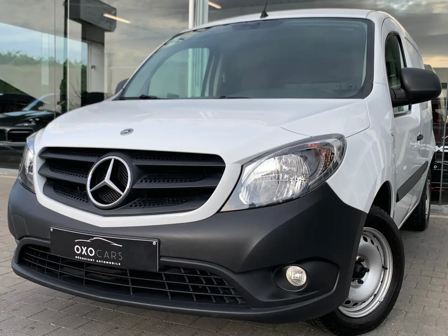 Mercedes-Benz Citan 109 CDI / Utilitaire / Airco / 10.661€ HTVA / Blanc - 1