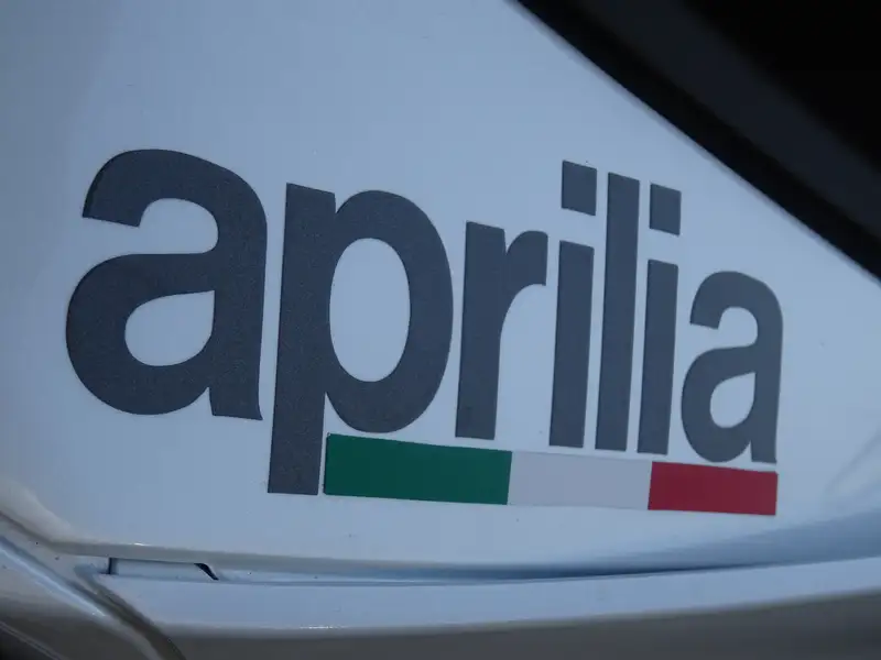 Aprilia Caponord 1200 - foto 7