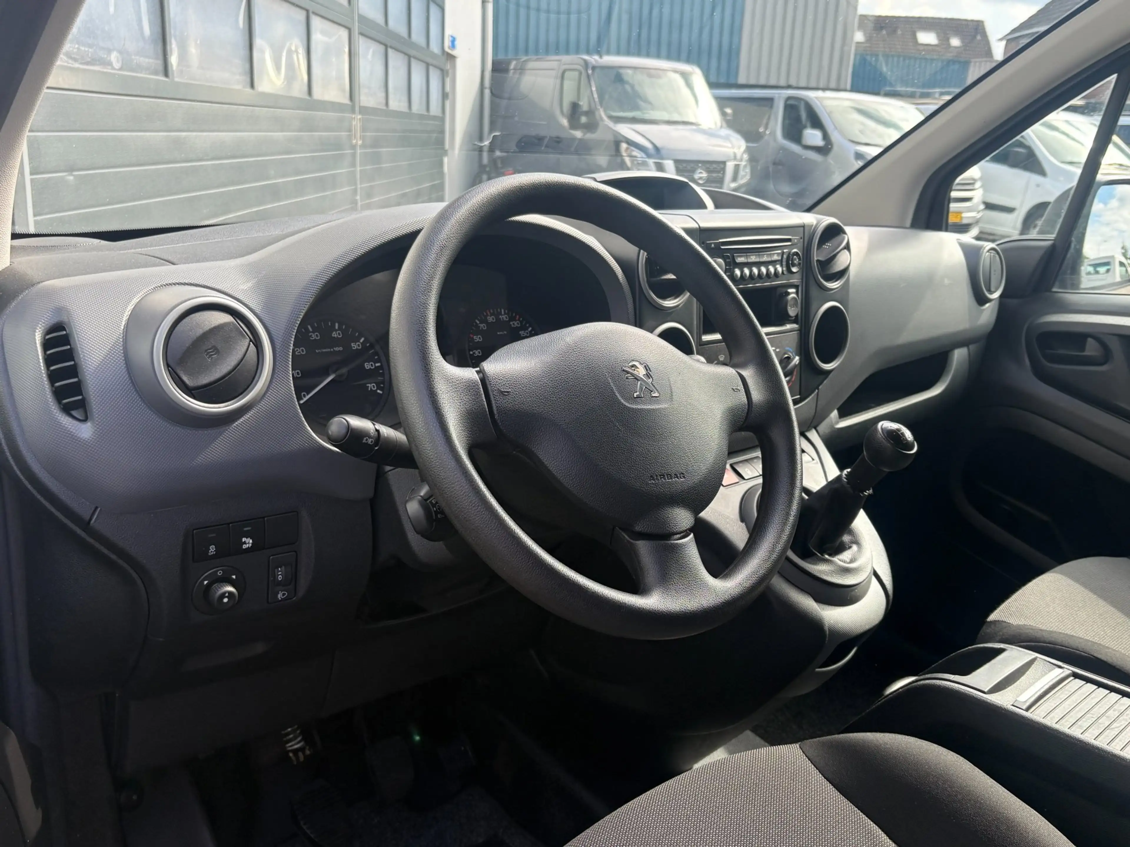 Peugeot Partner 120 1.6BlueHDi 75pk Airco Cruise EURO 6! — photo 2