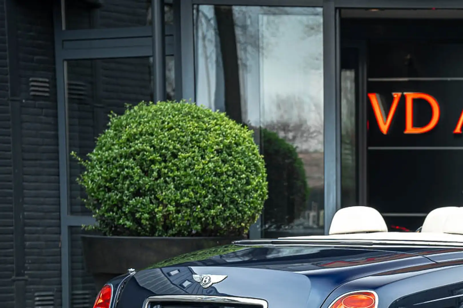 Bentley Azure 6.7-V8 (19.dkm) Camera | LeMans Wing Vents | 20" | Blauw - 2