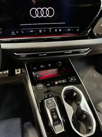 Audi A6 view 21