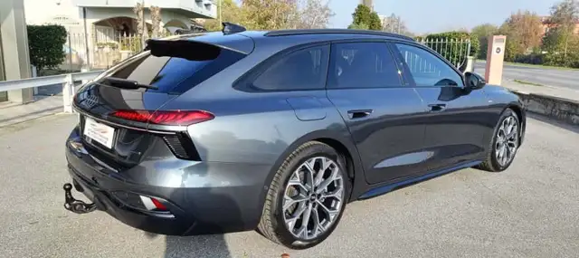 Audi A6 view 2