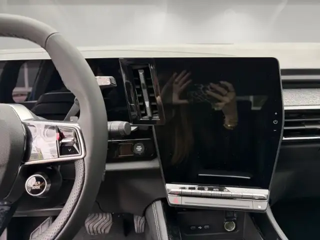 Renault Austral view 9