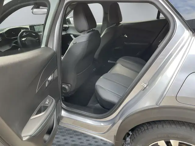 Peugeot 2008 view 12