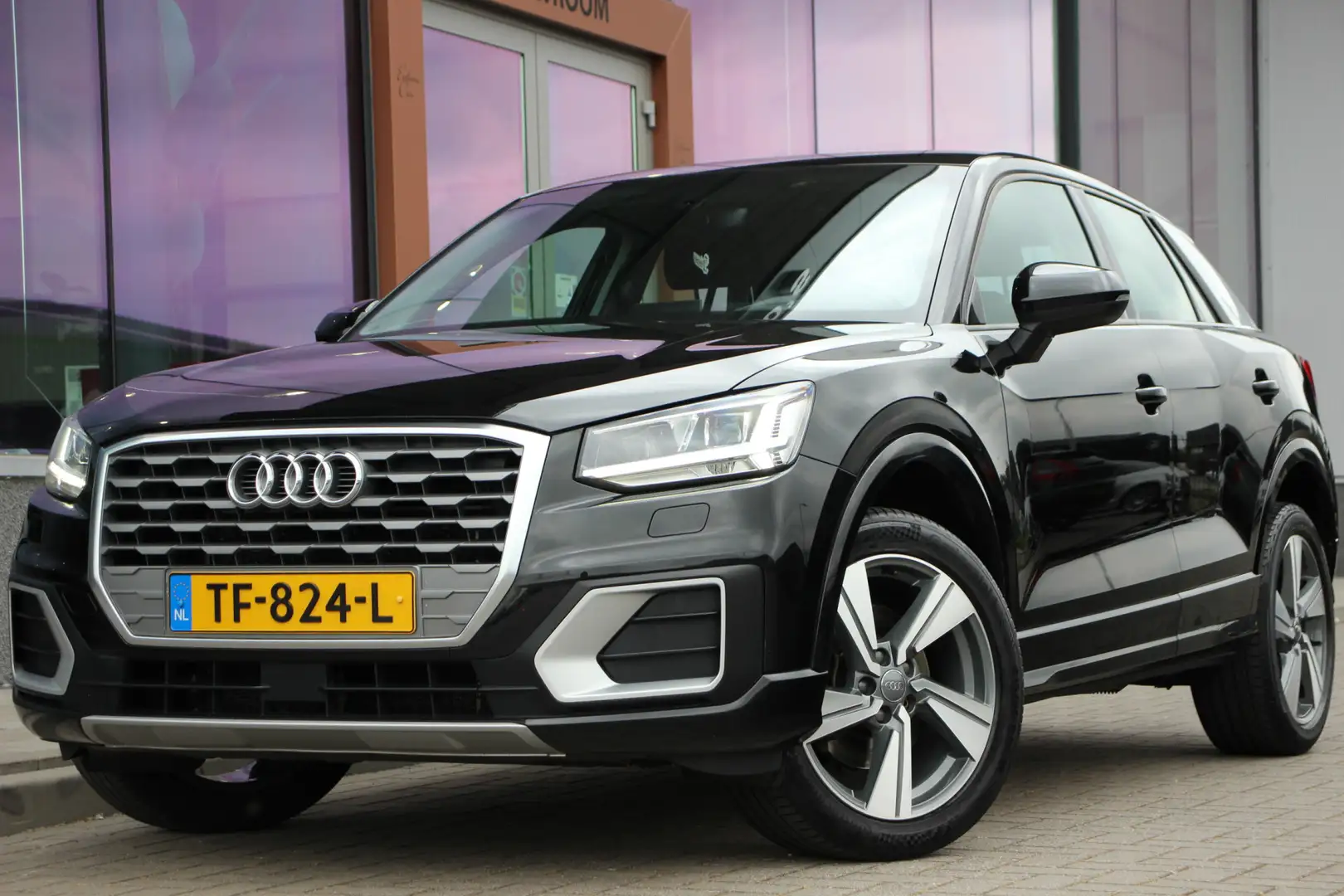 Audi Q2 1.4 TFSI | Limited | S-Tronic | Led | Navi Schwarz - 2