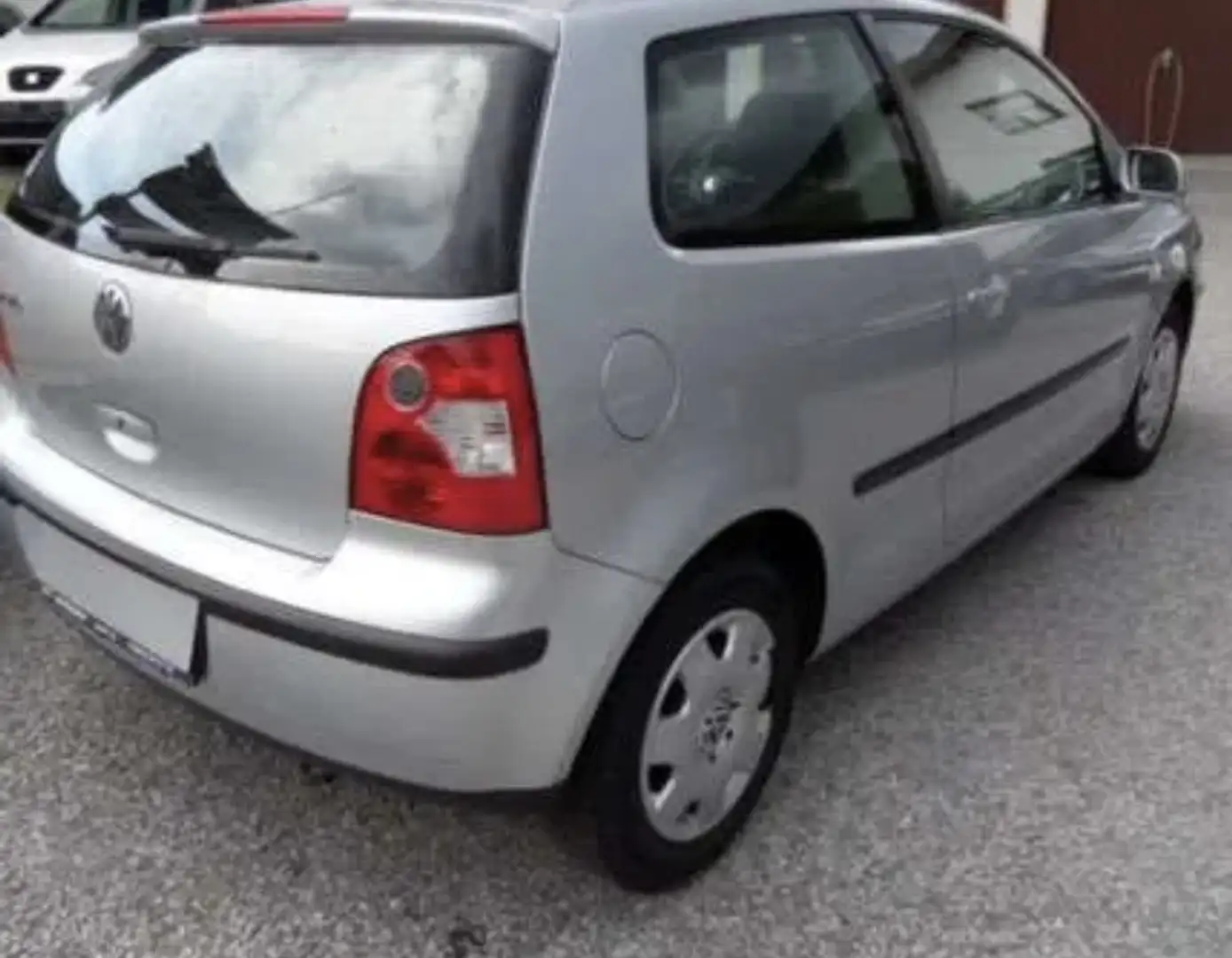 Volkswagen Polo Comfortline 1,2 Silber - 2