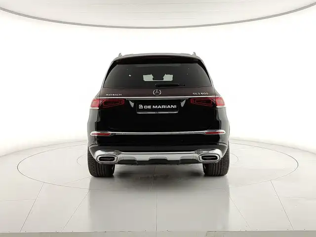 Mercedes-Benz GLS 600 view 4