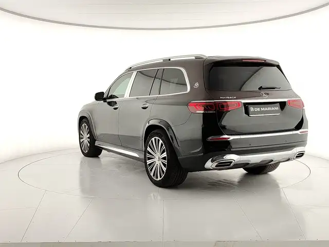 Mercedes-Benz GLS 600 view 3