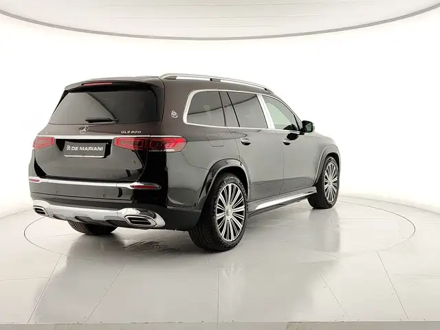Mercedes-Benz GLS 600 view 5