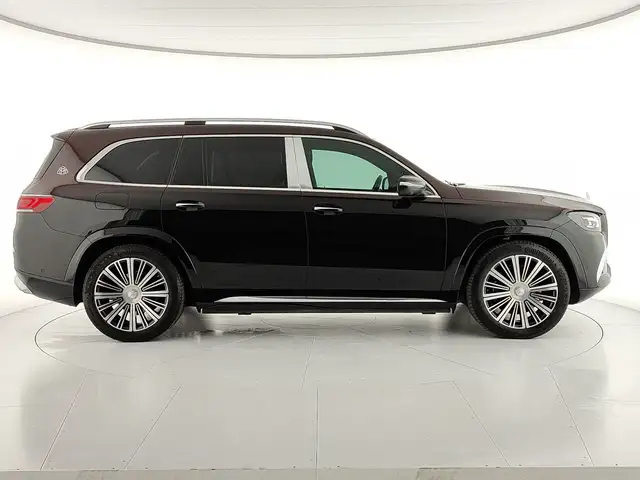 Mercedes-Benz GLS 600 view 6