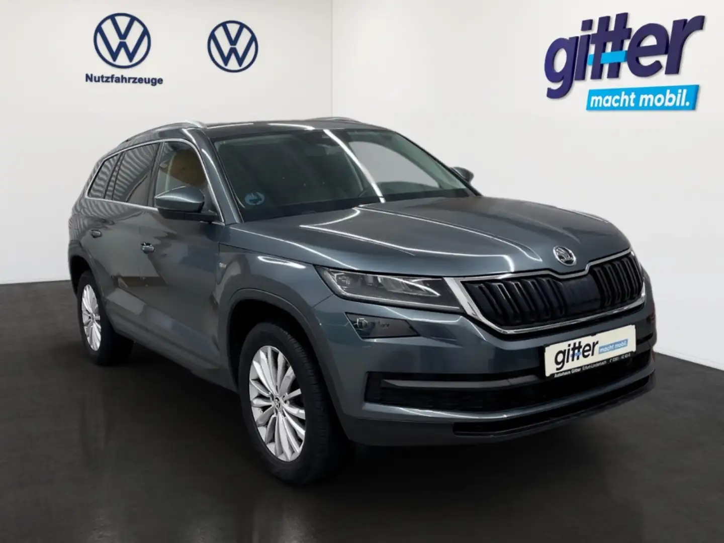 Skoda Kodiaq Ambition 4x4 2.0 TDI STHZ LEDER SHZ StandHZG AHK-e Grau - 2