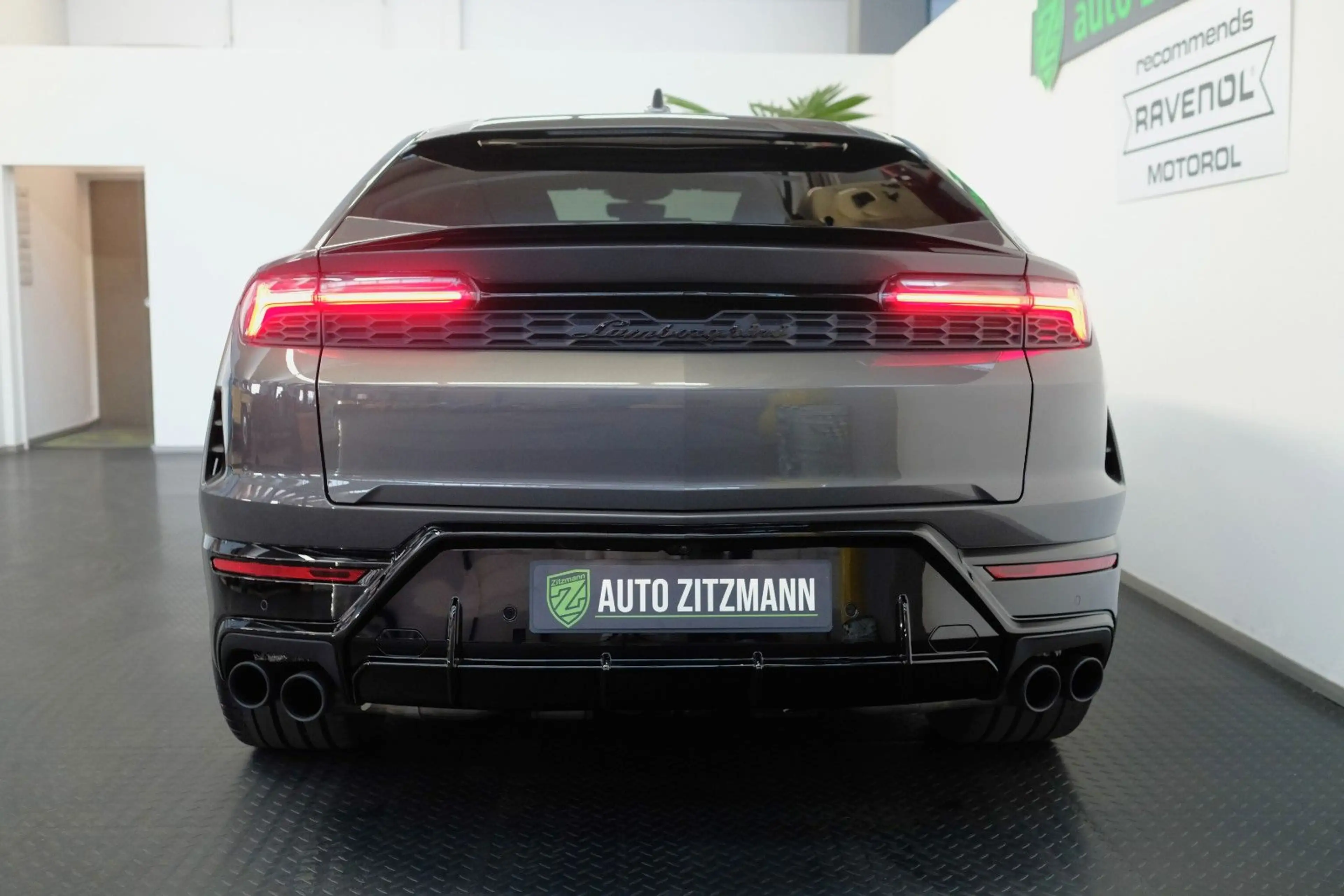 Lamborghini Urus SE/CARBON/PANO/B&O/NIGHT/STYLE/MASSAGE/AHK — photo 6