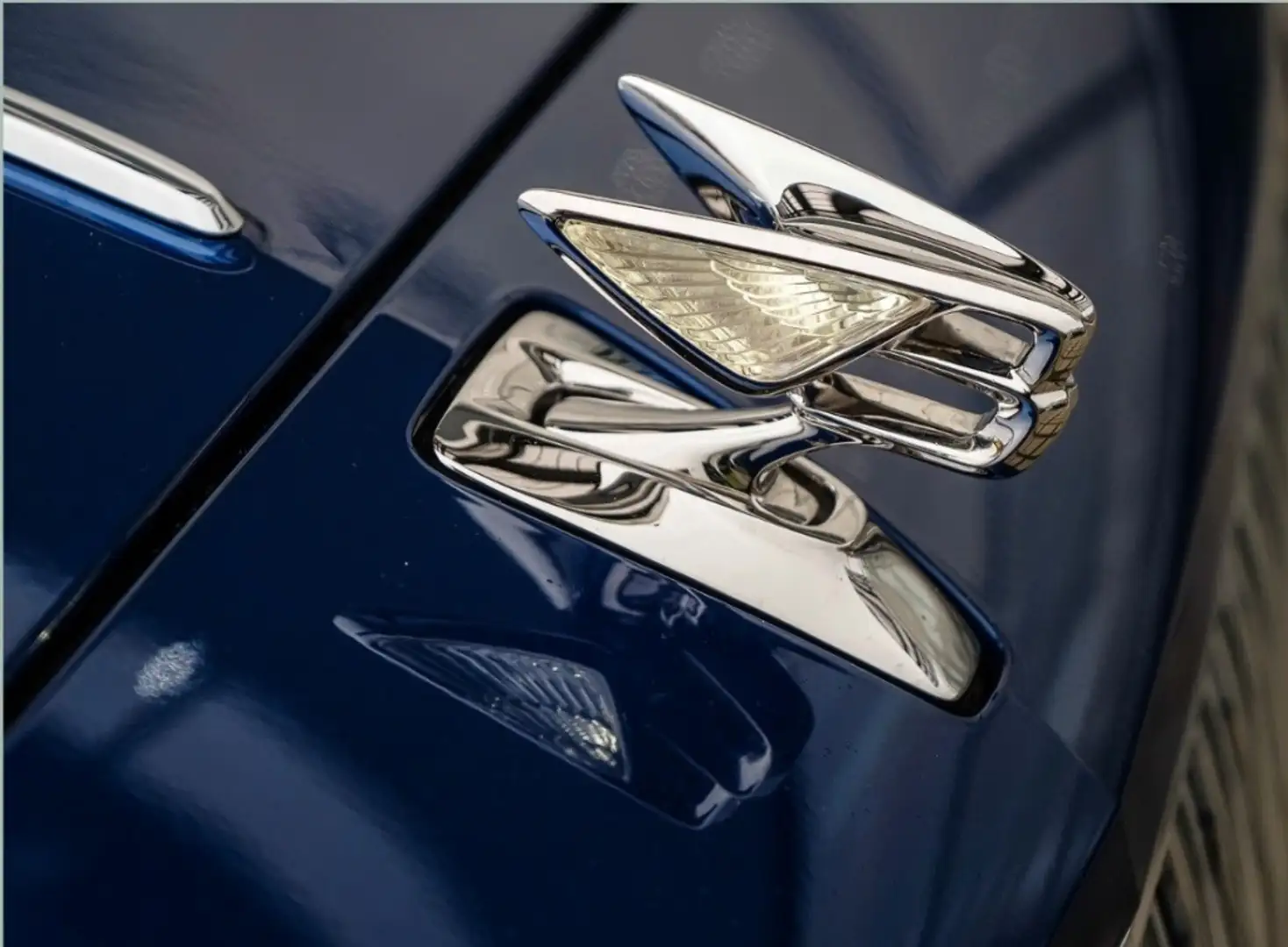 Bentley Flying Spur V8 Azul - 2