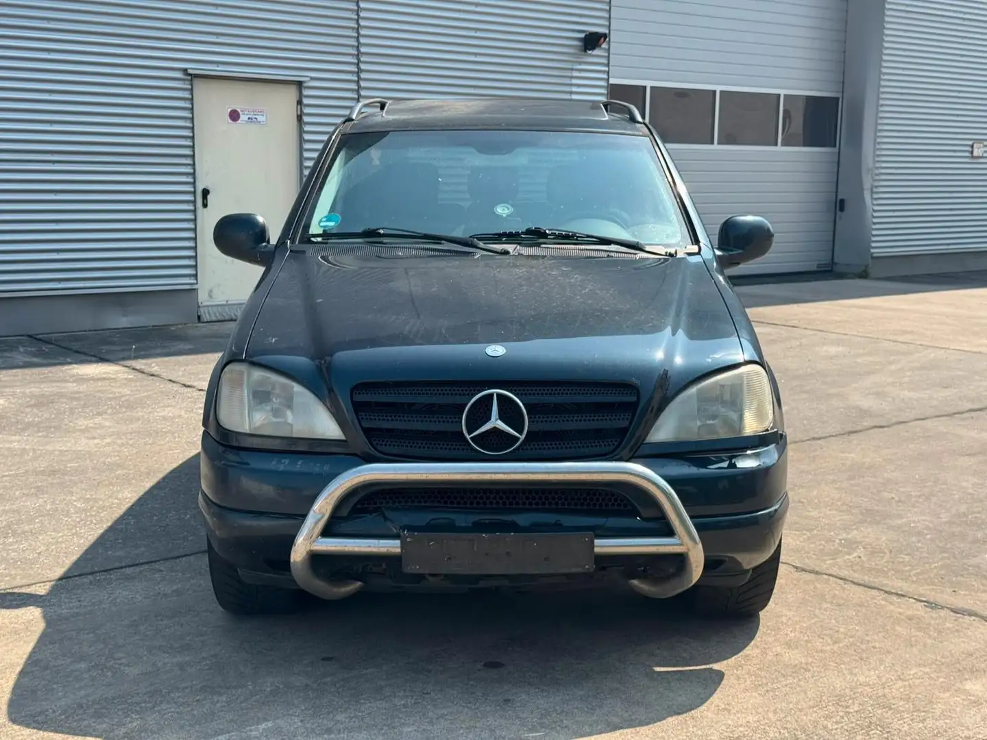 Mercedes-Benz ML 320 *Automatik* Schwarz - 1