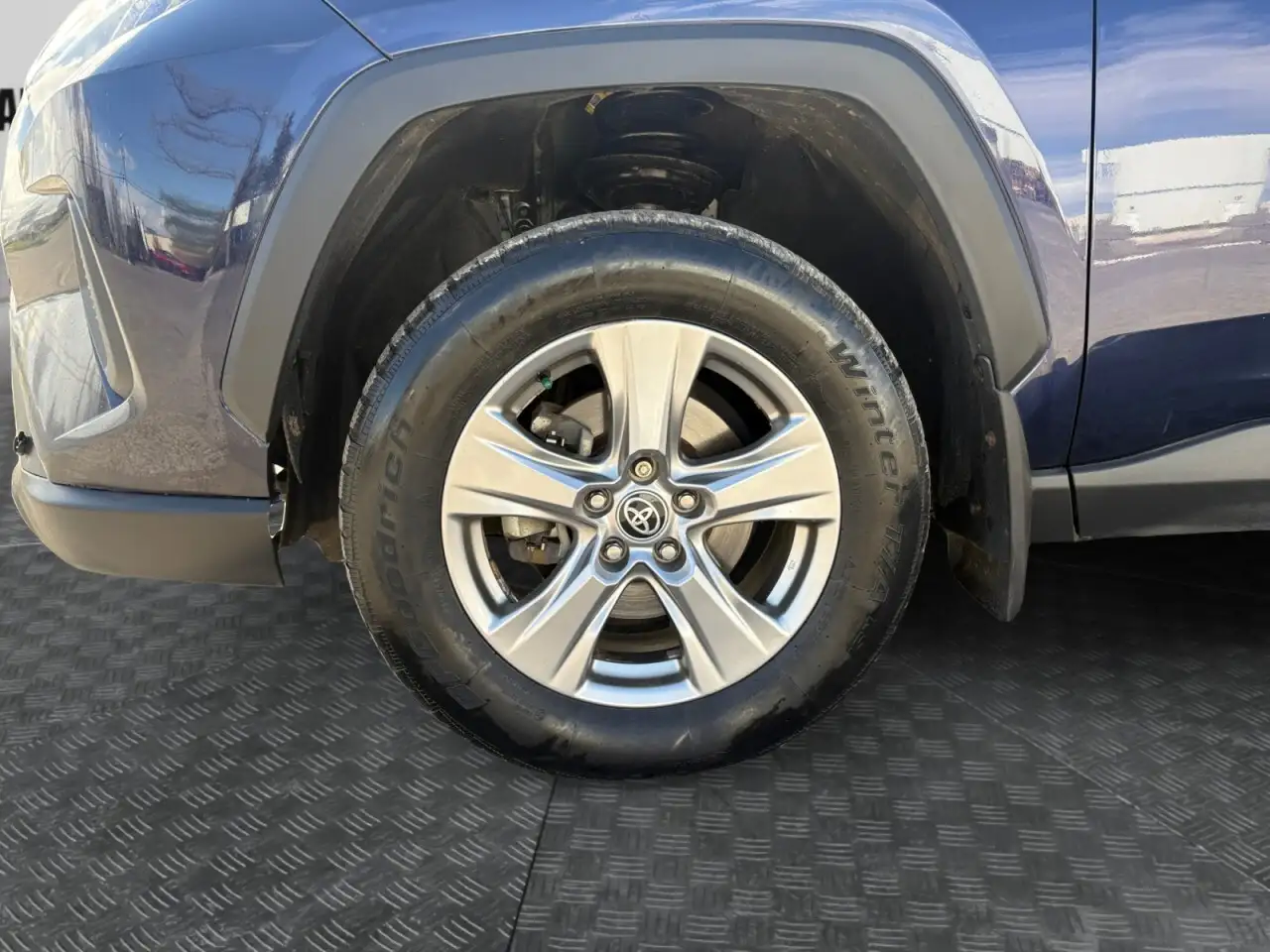 Toyota RAV 4 снимка Toyota RAV 4