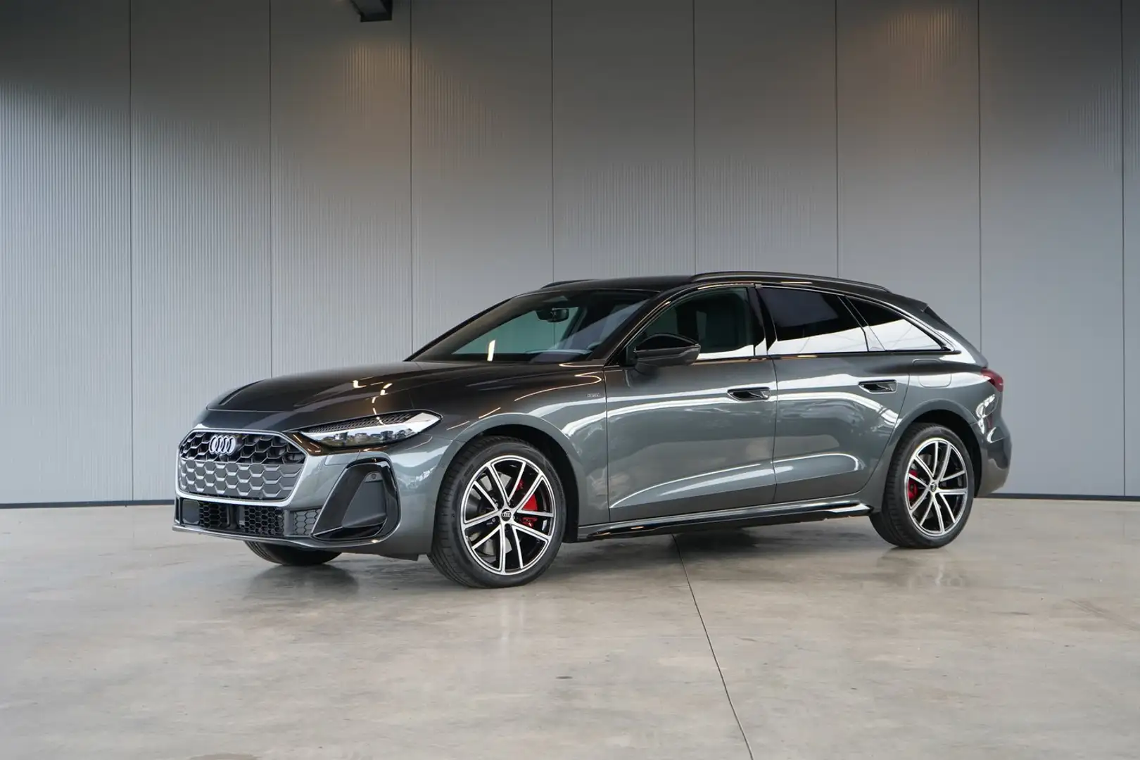Audi A5 e-hybrid quattro 270 kW Grau - 1