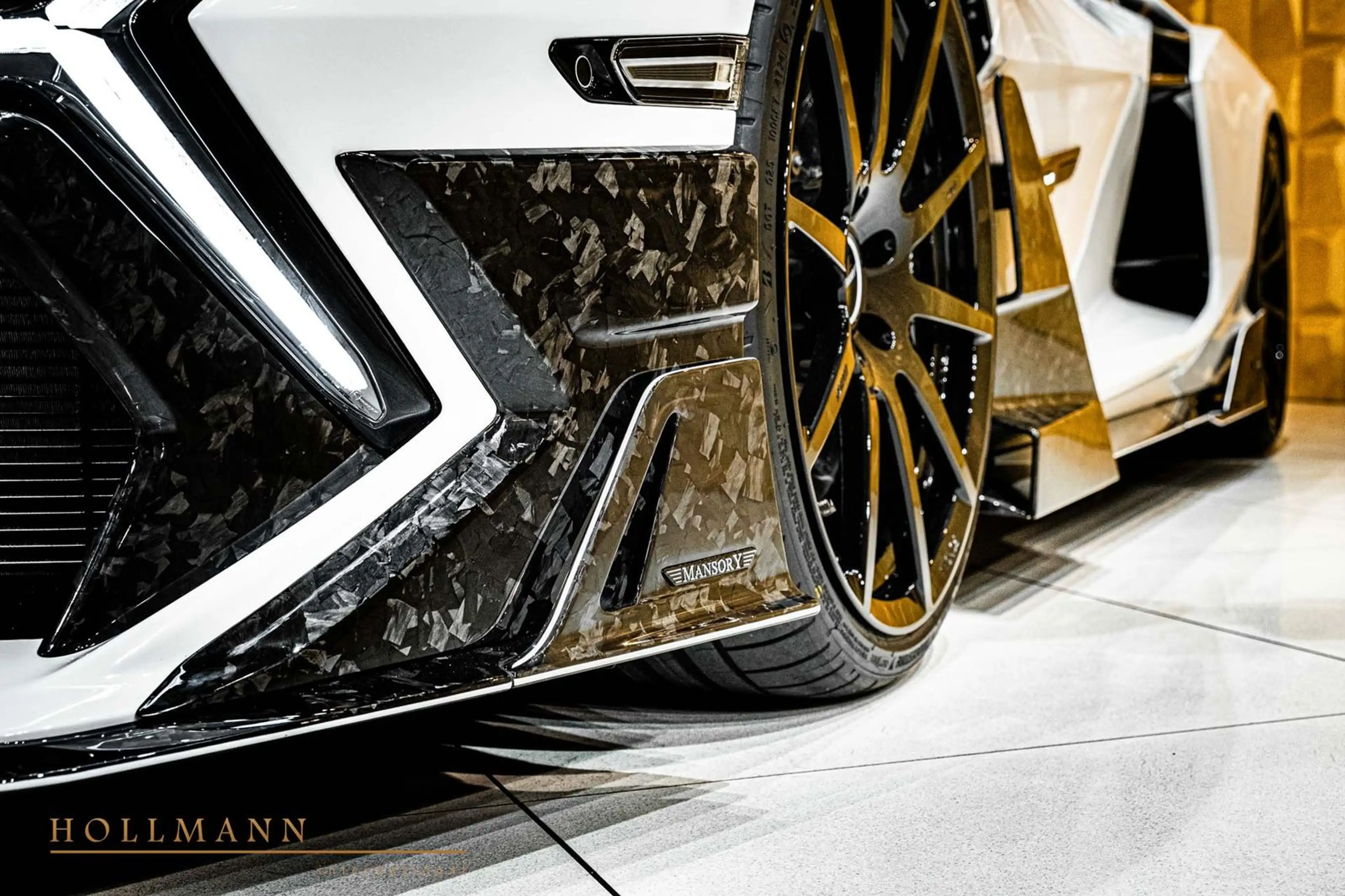 Lamborghini Revuelto by MANSORY + CARBON + PASSENGER DISPLAY — photo 7
