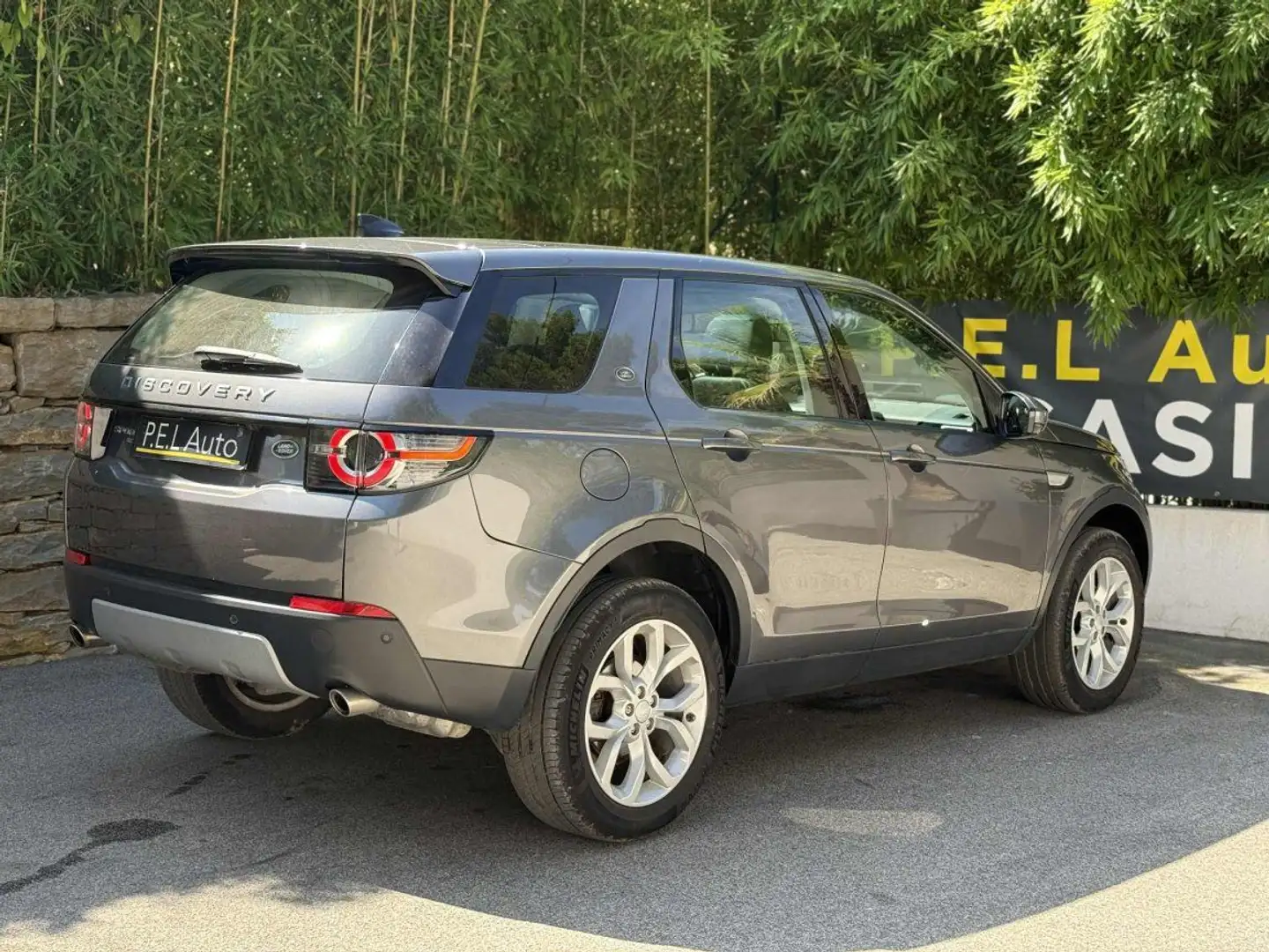 Land Rover Discovery Sport TD4 180ch BVA HSE 7 PLACES Gris - 2